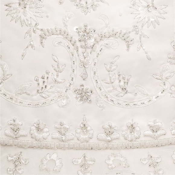 Oleg Cassini satin bodice organza wedding dress - Picture 8 of 9